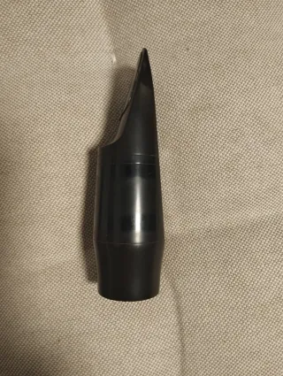 Vandoren A35 para saxo alto.