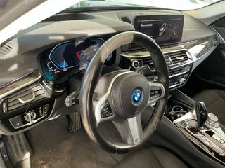 BMW 545e XDRIVE