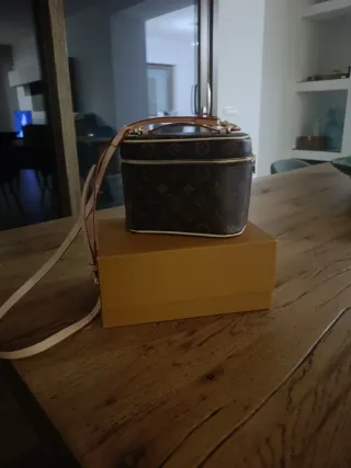 Beauty Vanity Marrone