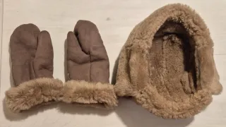 Gorro ruso estilo aviador y manoplas