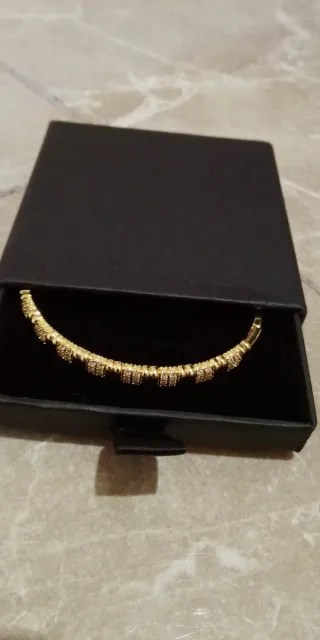 Pulsera bañada en oro con circonitas