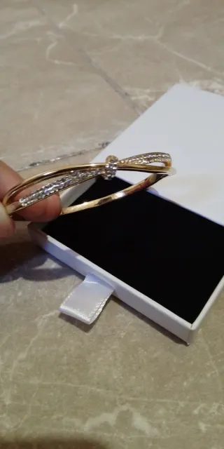 Pulsera bañada en oro