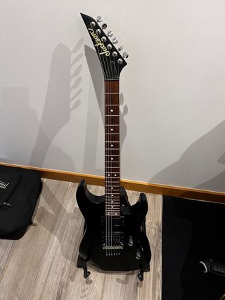 Guitarra Jackson c/ Pickups Tesla Plasma III