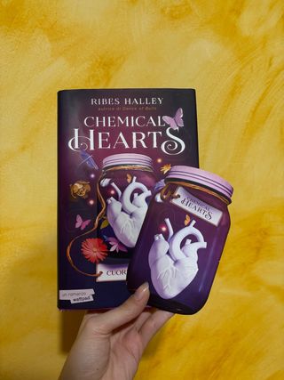 libro Chemical hearts con gadget prima tiratura