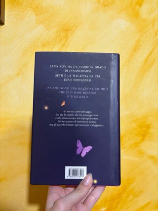 libro Chemical hearts con gadget prima tiratura