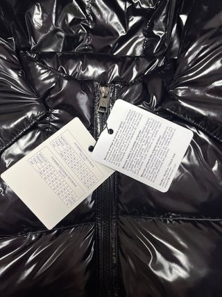 Chaqueta Moncler Negra Brillante