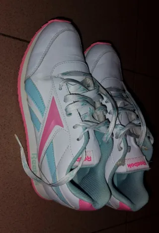Zapatillas Reebok Mujer Blancas y Rosas