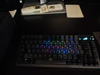 Teclado ROG Azoth 75% Wireless Mecánico OLED