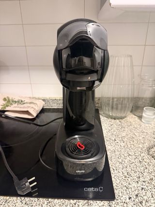 Cafetera Dolce Gusto Negra