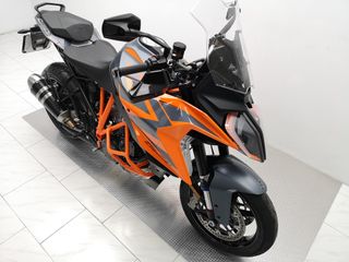 KTM 1290 SUPER DUKE GT 2022 11714 kms.
