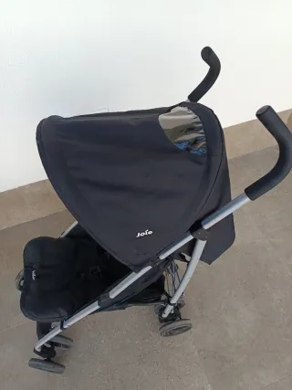 Silla de paseo Joie negra