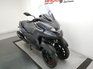YAMAHA TRICITY 300 2025 1074 kms.