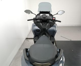 YAMAHA TRICITY 300 2025 1074 kms.