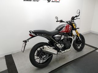 TRIUMPH SPEED 400 2025 1198 kms.