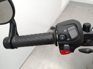 TRIUMPH SPEED 400 2025 1198 kms.