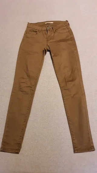 Pantalón Levi's Mujer Super Skinny Talla 26.