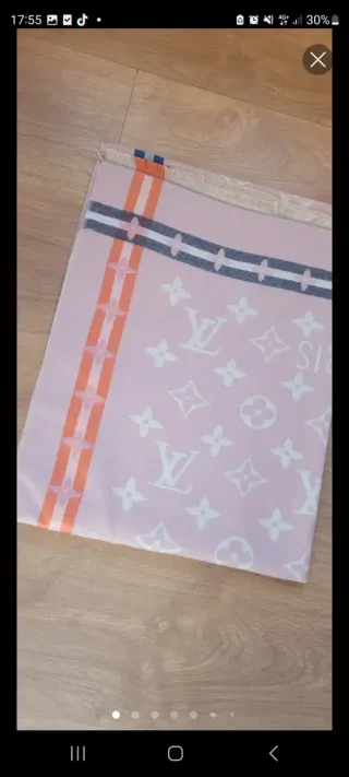 Bufanda Louis Vuitton Rosa