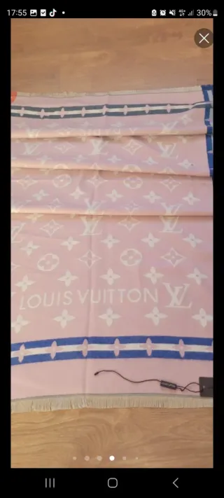 Bufanda Louis Vuitton Rosa