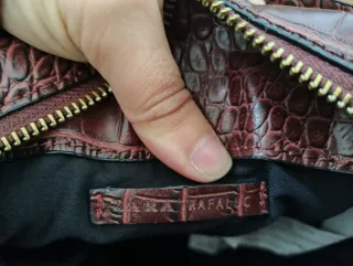 Bolso Zara efecto piel cocodrilo rojo