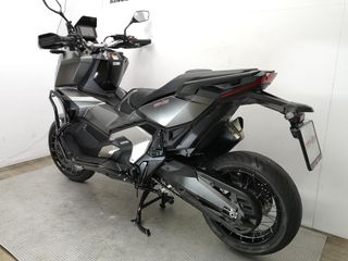 HONDA X-ADV 2022 26430 kms.