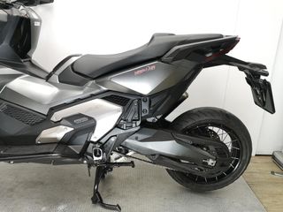 HONDA X-ADV 2022 26430 kms.