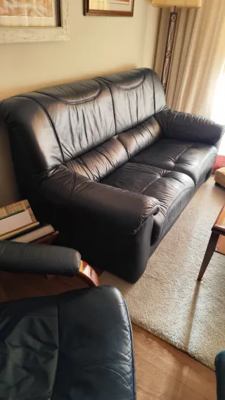 Sofá 3 plazas, sillón y mesa centro