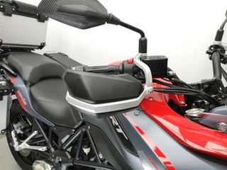 QJ MOTOR SRT 550 2024 16292 kms.