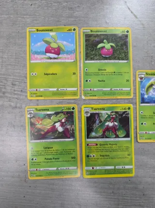 5 cartas Pokémon: Bounsweet, Tsareena, Steenee