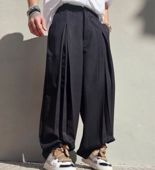 Pantaloni neri gamba larga