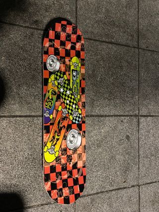 Skate de juguete nuevo