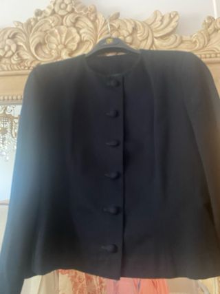 Traje Balenciaga Chaqueta y Falda Negro