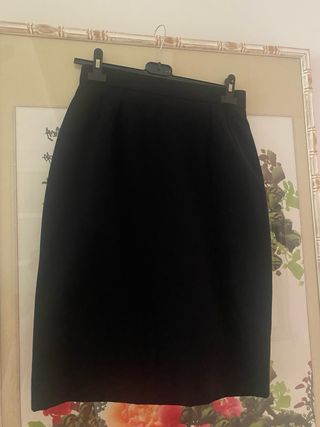 Traje Balenciaga Chaqueta y Falda Negro