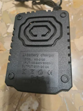 Cargador 18v/21v Compatible Makita