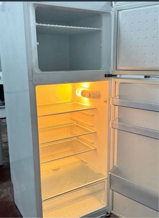 NEVERA DOS PUERTAS TEKA EN BLANCO