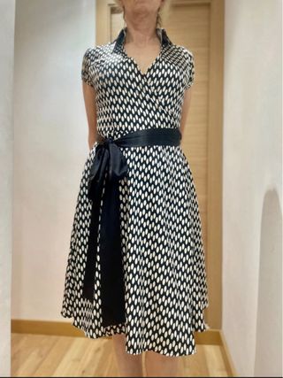 Vestido midi lunares negro y blanco