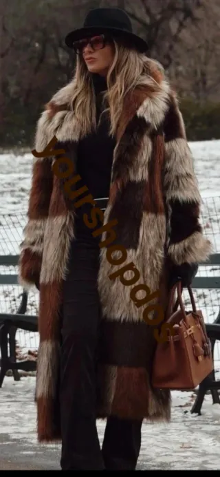 Abrigo efecto pelo patchwork Zara Talla S