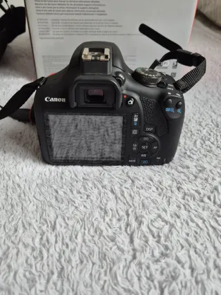 Cámara Canon EOS 2000d + Objetivo