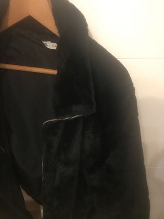 Chaqueta pelo negra talla XL