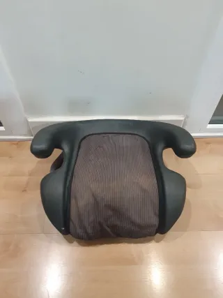 Alzador Britax infantil para coche