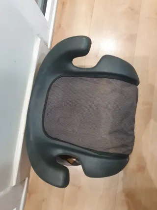 Alzador Britax infantil para coche