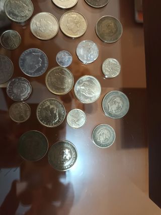 Lote de monedas variadas