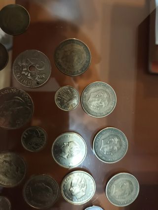 Lote de monedas variadas