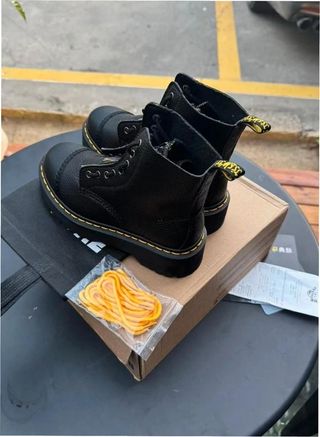 Botas Dr. Martens Talla 38 Cremallera Negra
