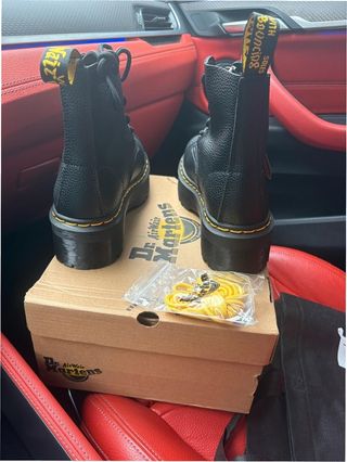 Dr. Martens 39 Botas con Cremallera