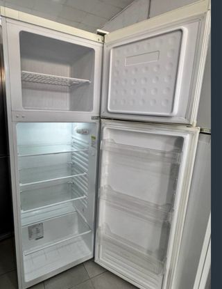 NEVERA DOS PUERTAS CANDY NO FROST BLANCO