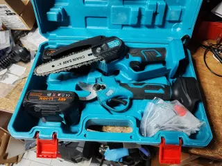 Kit Potatura 48V: Motosega + Forbici + 2 Batterie