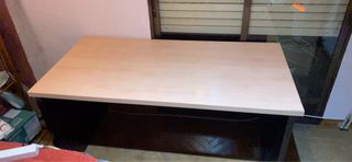 Escritorio de madera