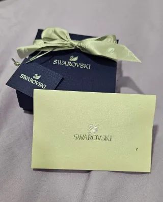 Pendientes Swarovski  Plateados con circonitas.