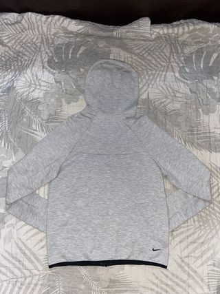 Conjunto Nike Tech Gris