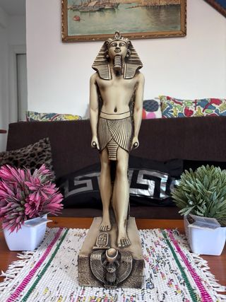 Estatua del Faraón Ramsés II – Arte Egipcio Antigu